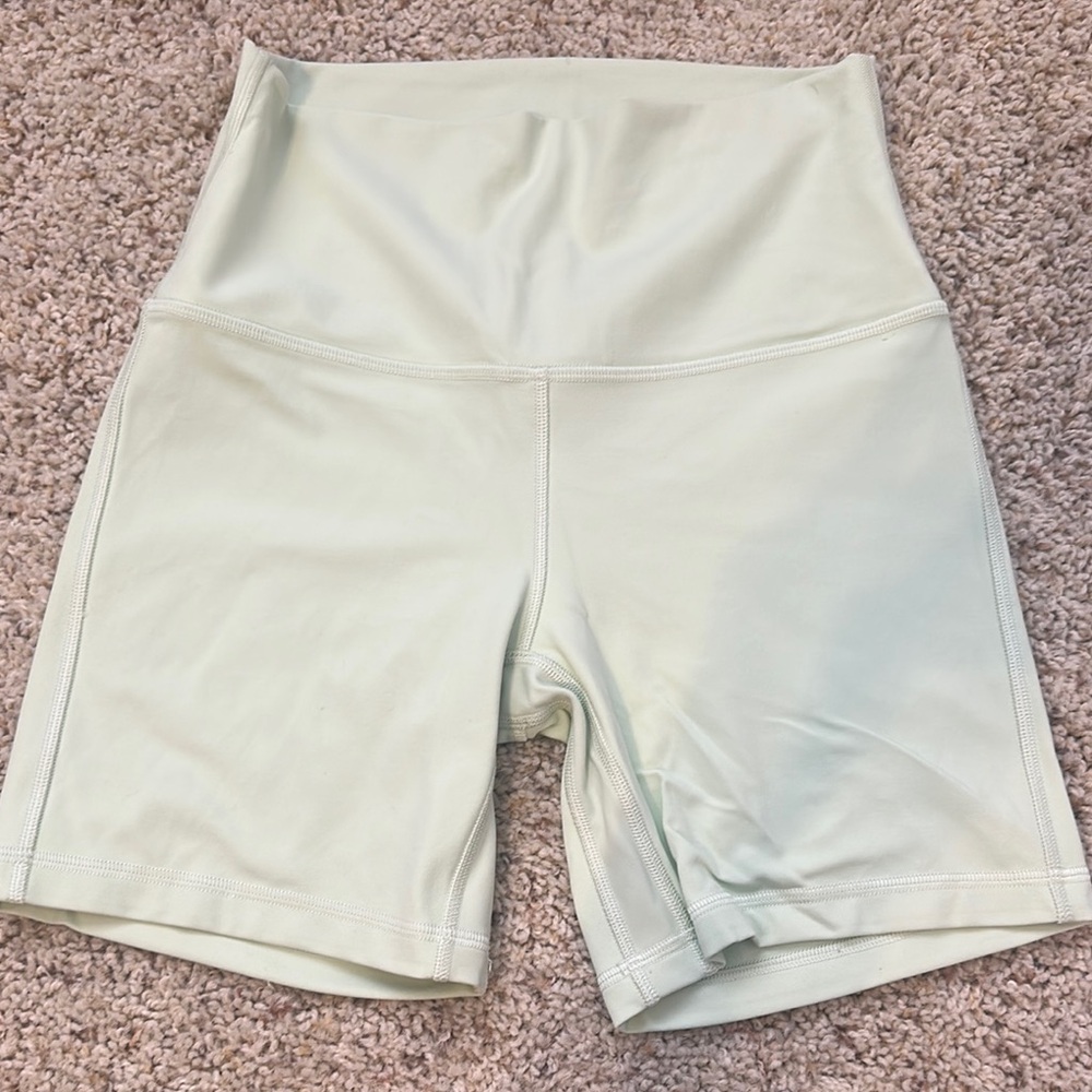 lululemon Align High-Rise Short 6"